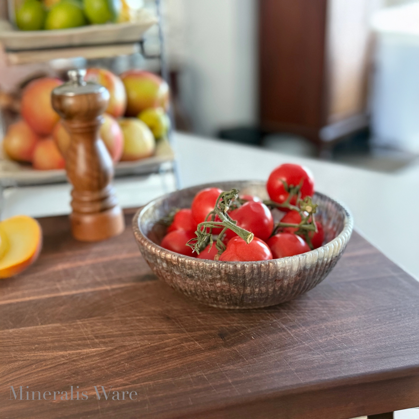 Earthy Agate Inspired Resin Bowl - Stylish Home Accent