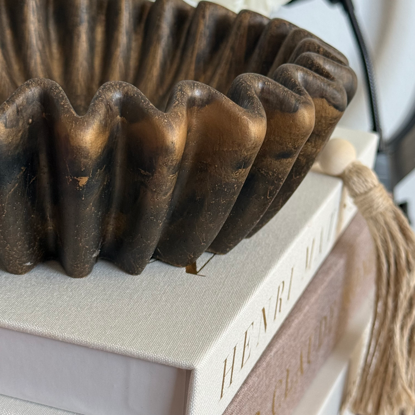 Wood Pleated Resin Bowl - Minimalist Bowl